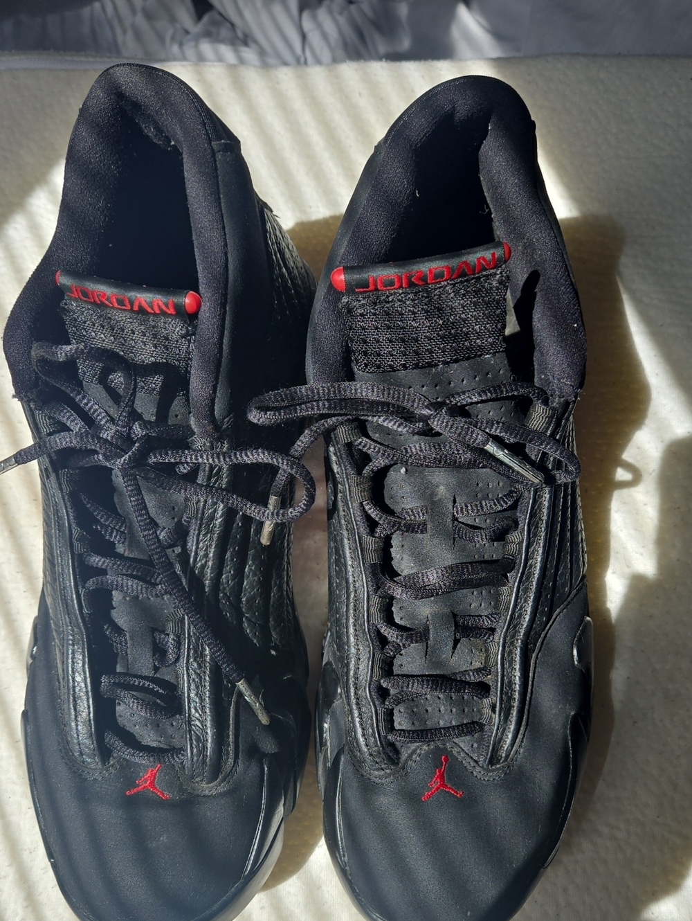 Jordan Men’s Black & Red Low-Top Basketball Sneakers